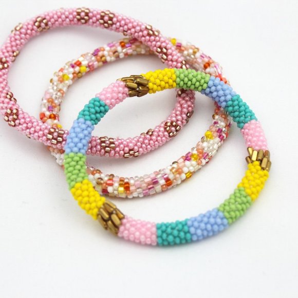 Set of 3 Crocheted Glass Bead Stacking Bracelets NWoT - Picture 4 of 7